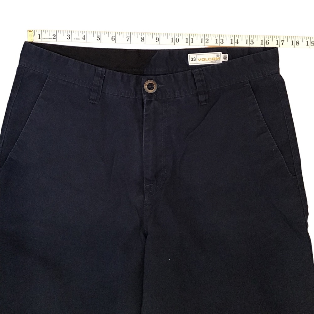 Volcom Shorts. Size 33. - image 6